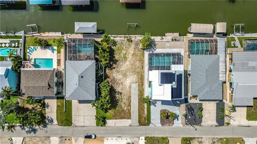 200 Curlew St, Fort Myers Beach, Florida 33931