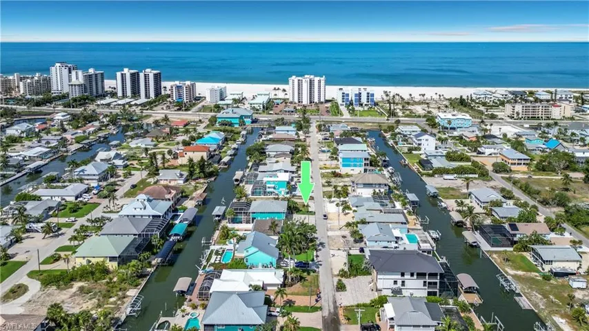 200 Curlew St, Fort Myers Beach, Florida 33931