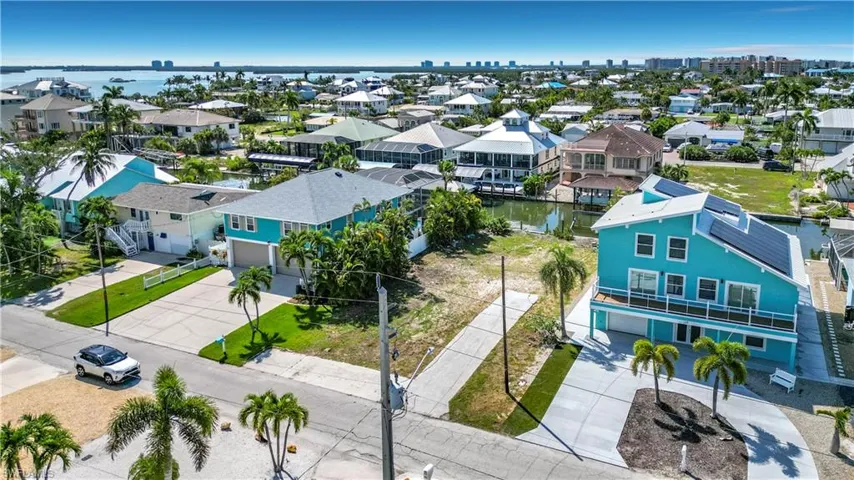 200 Curlew St, Fort Myers Beach, Florida 33931