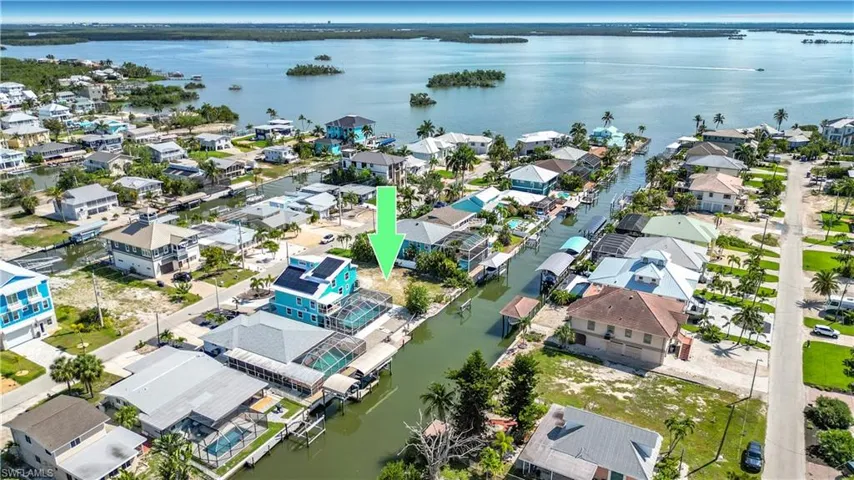 200 Curlew St, Fort Myers Beach, Florida 33931
