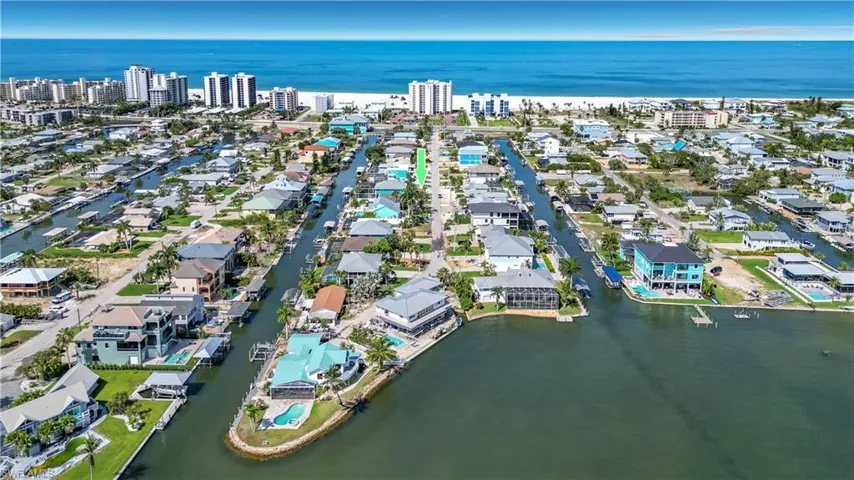 200 Curlew St, Fort Myers Beach, Florida 33931