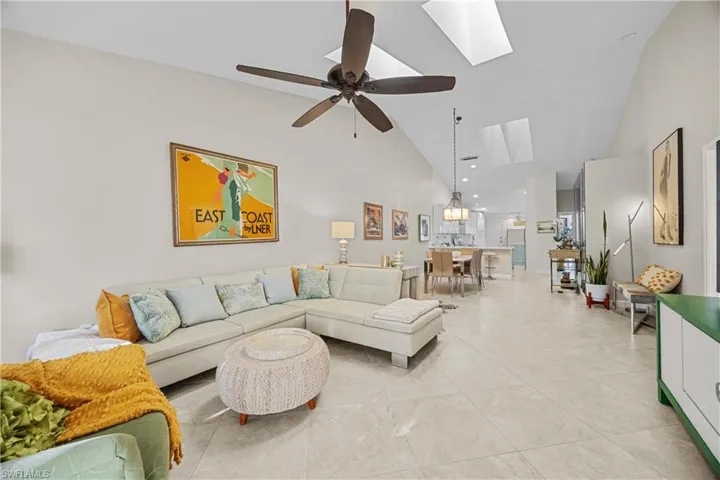 6618  Trident  WAY, Naples, FL 34108