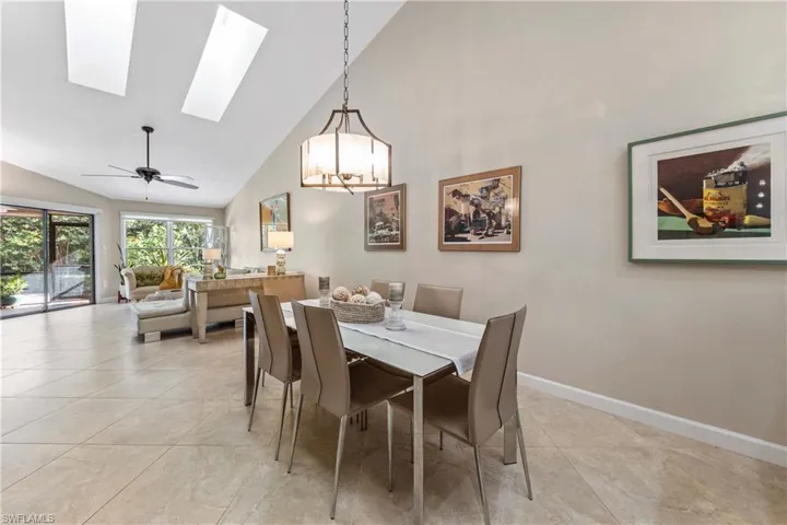 6618  Trident  WAY, Naples, FL 34108