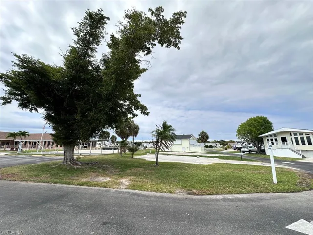 19681 H277  Summerlin  RD, Fort Myers, FL 33908