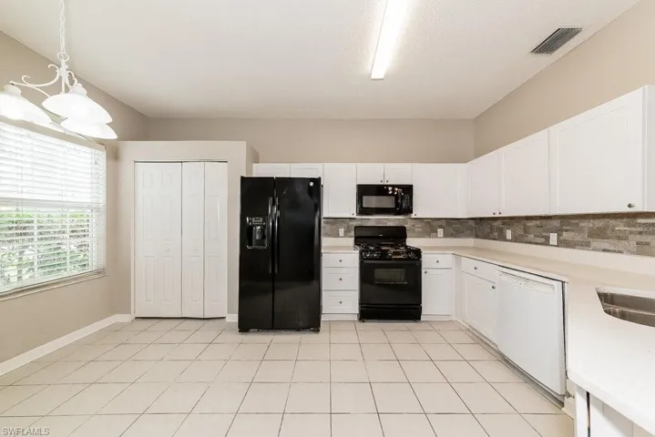 944 Springwood Cir, Bradenton, Florida 34212