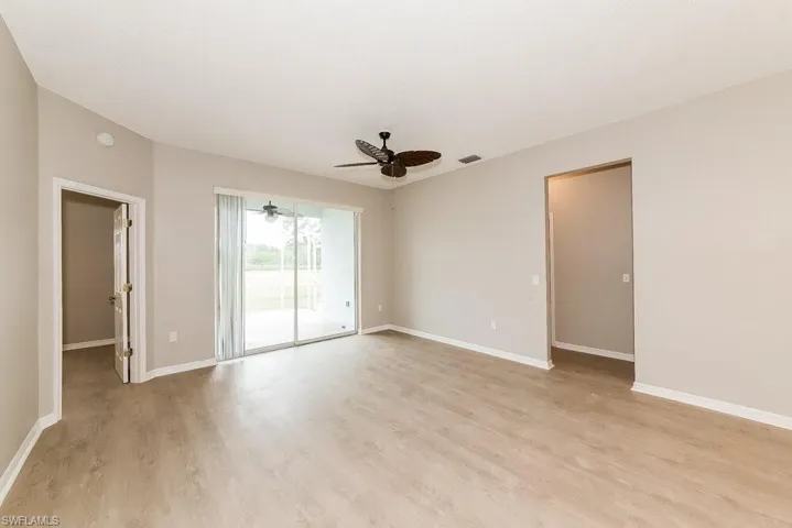 944 Springwood Cir, Bradenton, Florida 34212