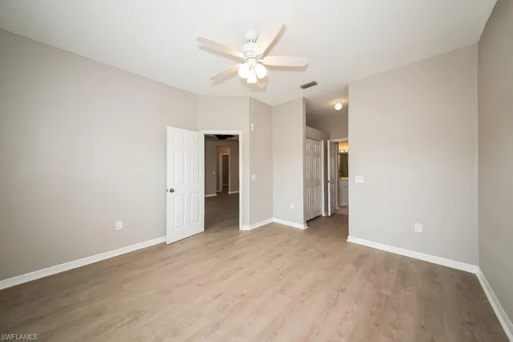 944 Springwood Cir, Bradenton, Florida 34212