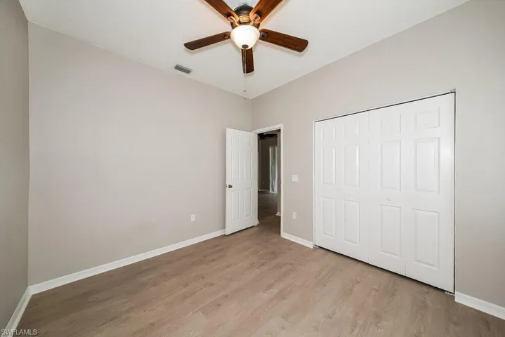 944 Springwood Cir, Bradenton, Florida 34212