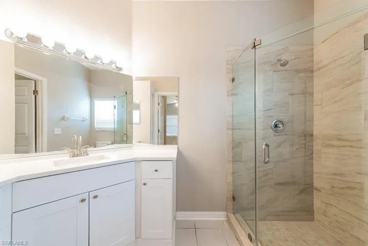 944 Springwood Cir, Bradenton, Florida 34212