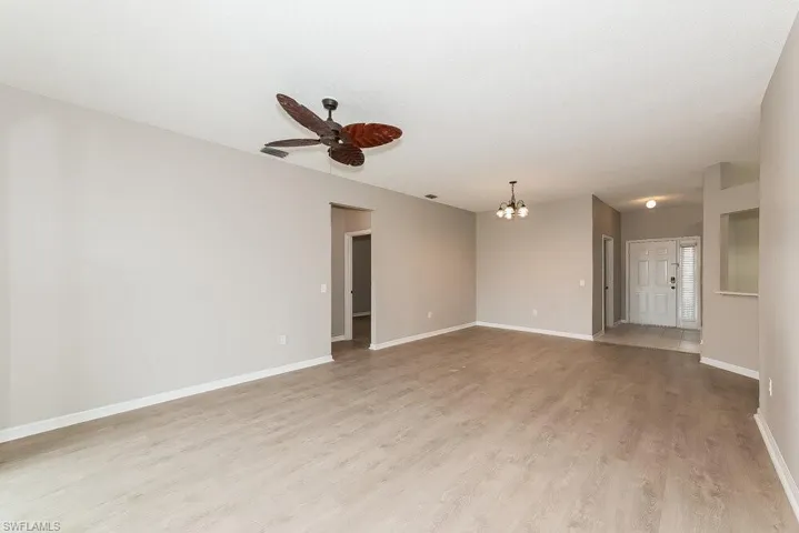 944 Springwood Cir, Bradenton, Florida 34212