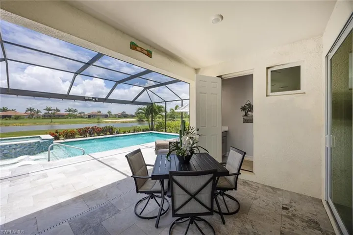 18699 Ensenada Dr, Naples, Florida 34114