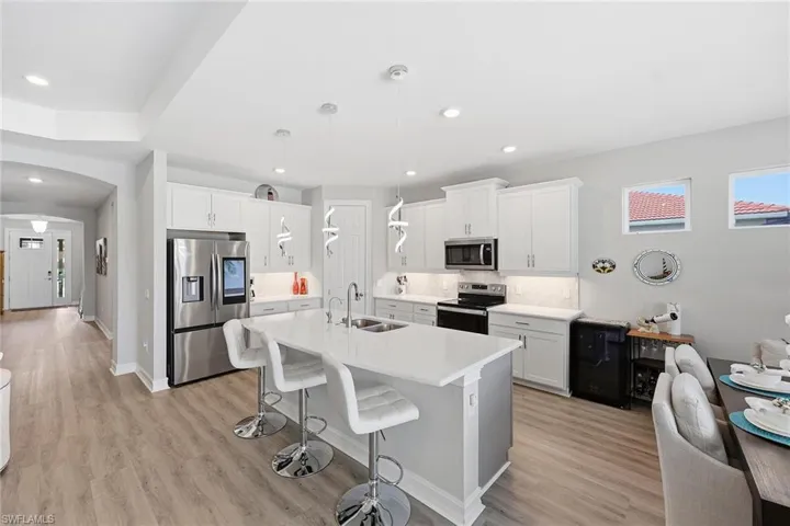 18699 Ensenada Dr, Naples, Florida 34114