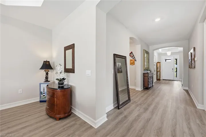 18699 Ensenada Dr, Naples, Florida 34114