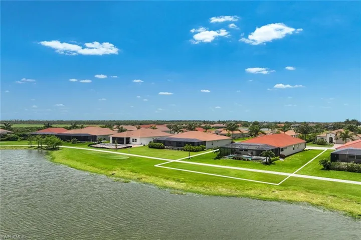18699 Ensenada Dr, Naples, Florida 34114