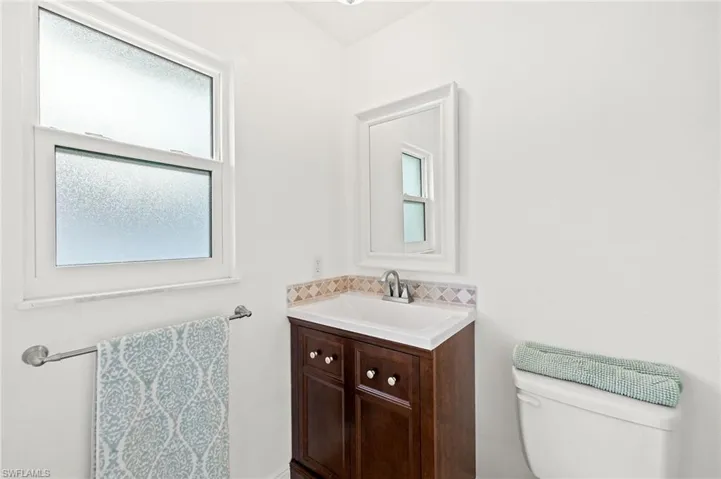 749  91st N AVE, Naples, FL 34108