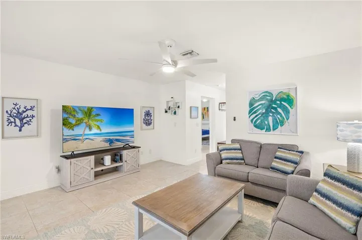 749  91st N AVE, Naples, FL 34108