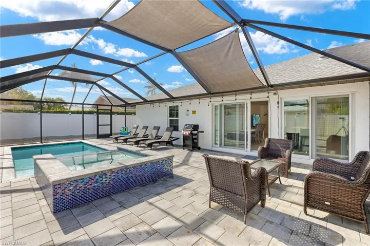 749  91st N AVE, Naples, FL 34108