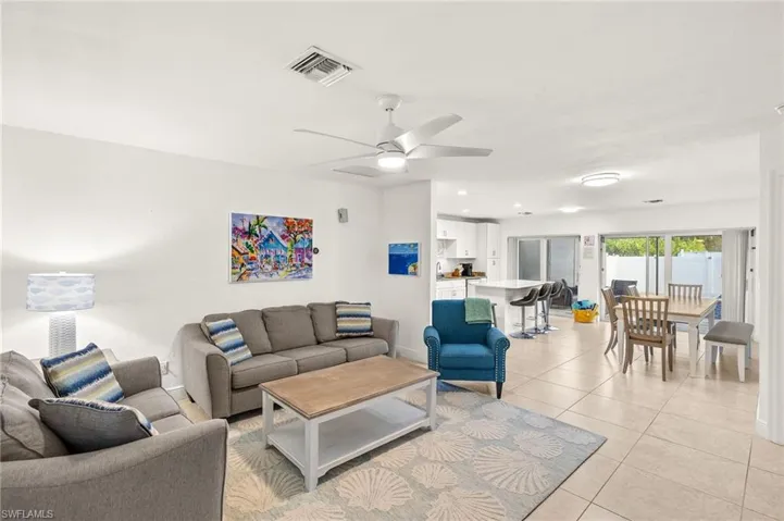 749  91st N AVE, Naples, FL 34108