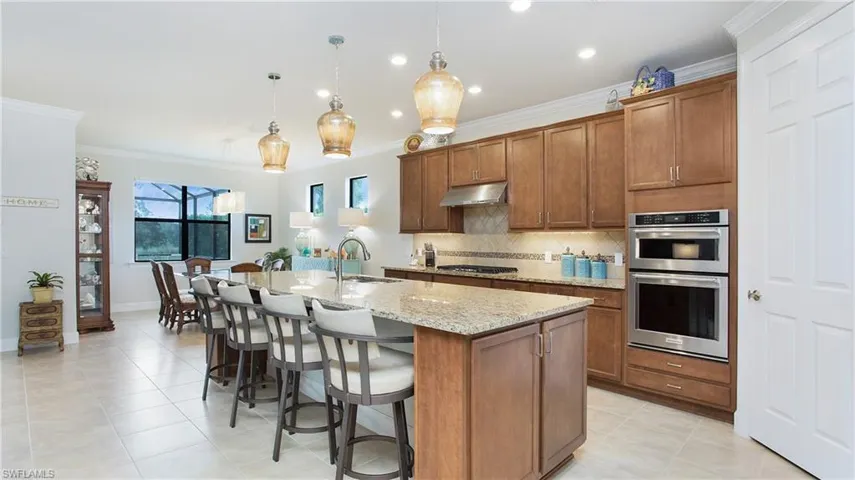 7788  Winding Cypress  DR, Naples, FL 34114