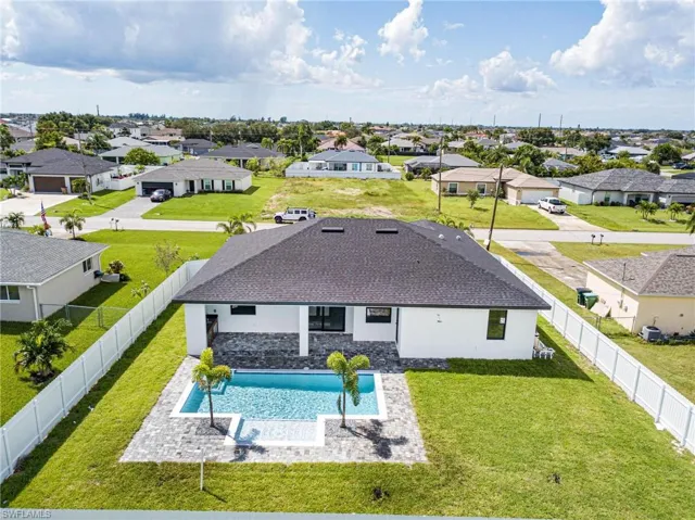 639 Ne 2nd Pl, Cape Coral Fl 33909