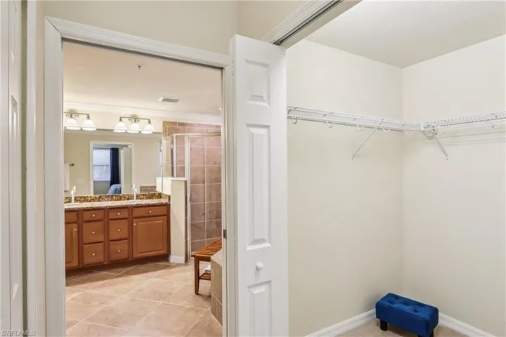 28000 Cookstown Ct 3204, Bonita Springs, Florida 34135