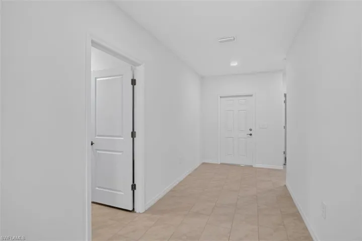 243 Lakeside Breeze Way, Lehigh Acres, Florida 33936