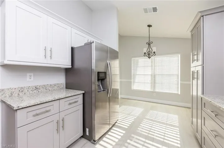 1566  Weybridge  CIR, Naples, FL 34110