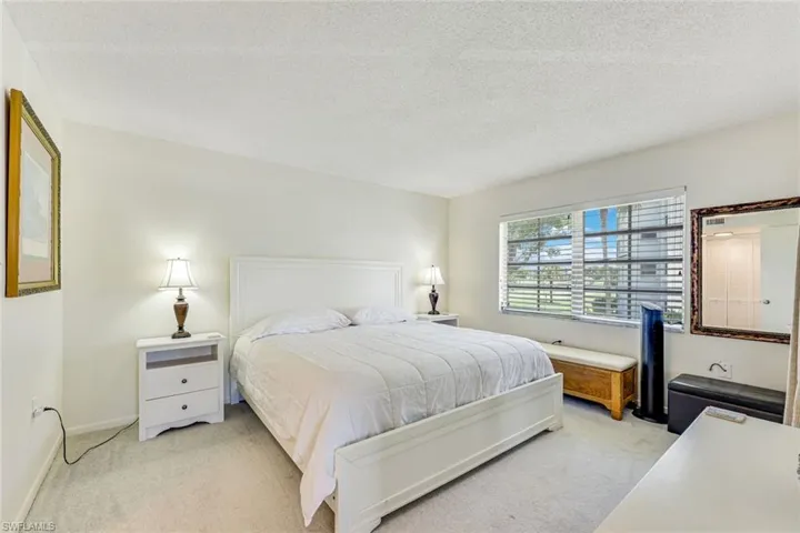 5 High Point Cir W 204, Naples, Florida 34103