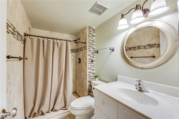 5 High Point Cir W 204, Naples, Florida 34103
