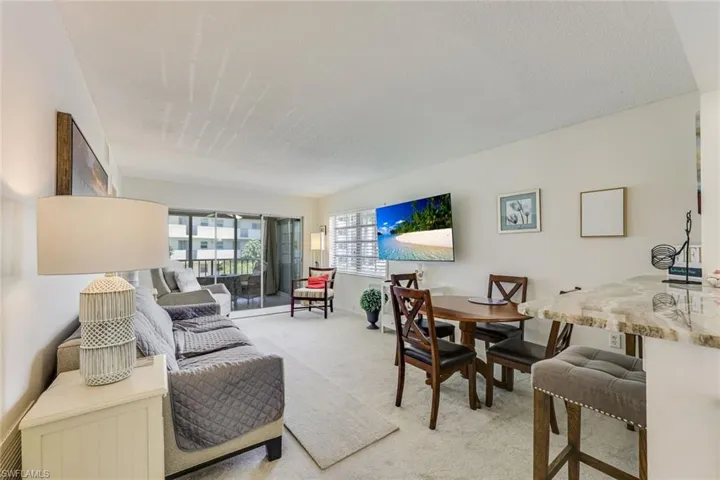 5 High Point Cir W 204, Naples, Florida 34103