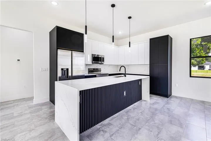329 Ranier Ave, Lehigh Acres, Florida 33974