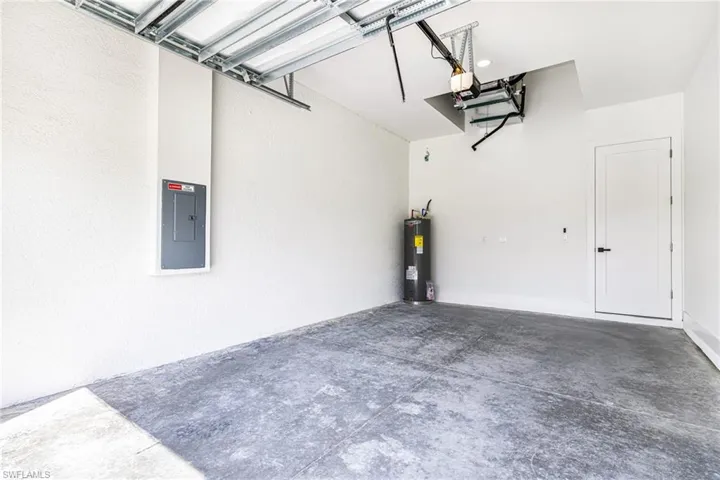329 Ranier Ave, Lehigh Acres, Florida 33974