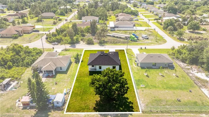 329 Ranier Ave, Lehigh Acres, Florida 33974