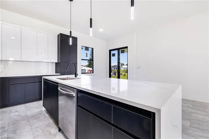 329 Ranier Ave, Lehigh Acres, Florida 33974