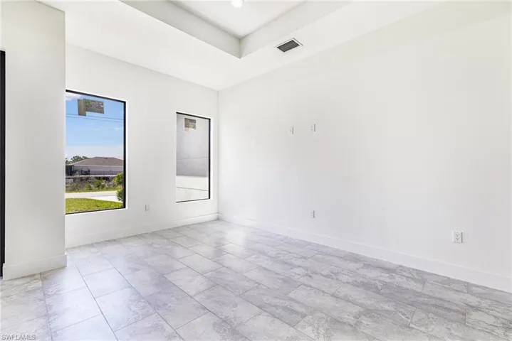 329 Ranier Ave, Lehigh Acres, Florida 33974
