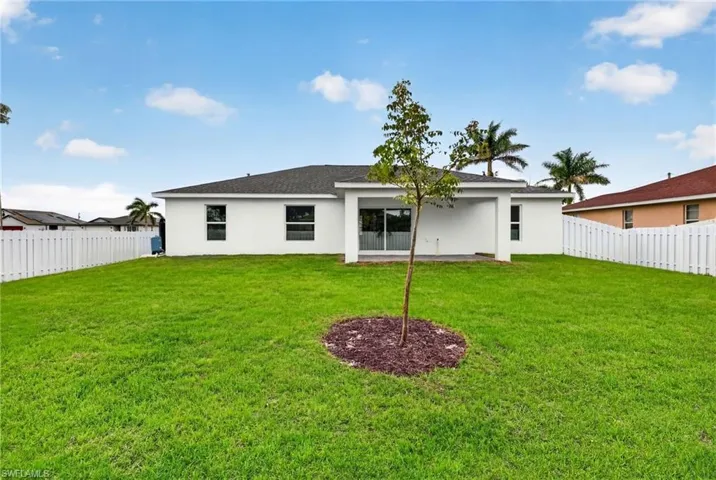 2024 NW 1st  ST, Cape Coral, FL 33993