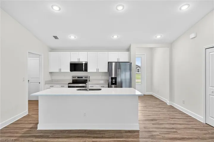 2024 NW 1st  ST, Cape Coral, FL 33993