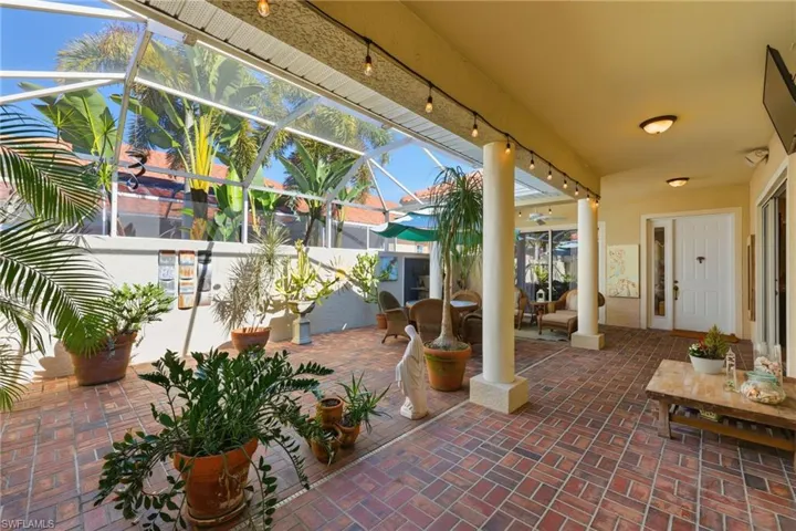 Paved private courtyard with cabanna apartment