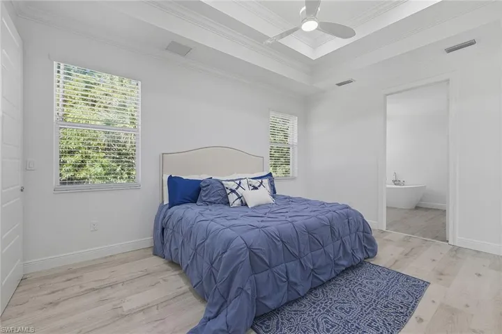 152 14th Ave Nw, Naples, Florida 34120