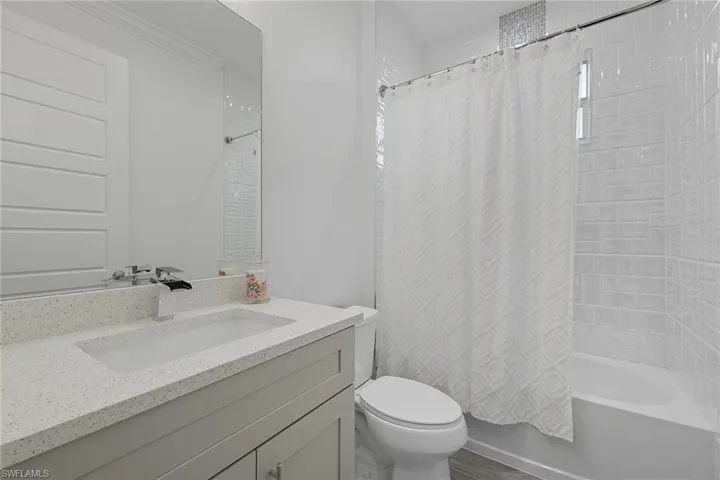 152 14th Ave Nw, Naples, Florida 34120