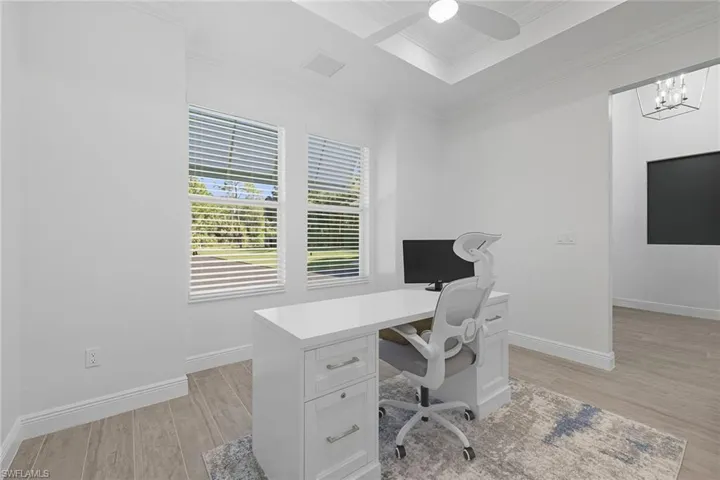 152 14th Ave Nw, Naples, Florida 34120