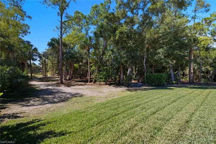 152 14th Ave Nw, Naples, Florida 34120