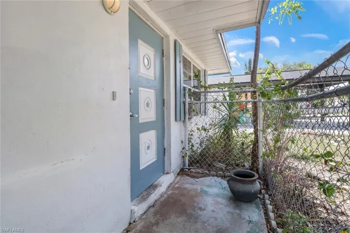 View of property entrance