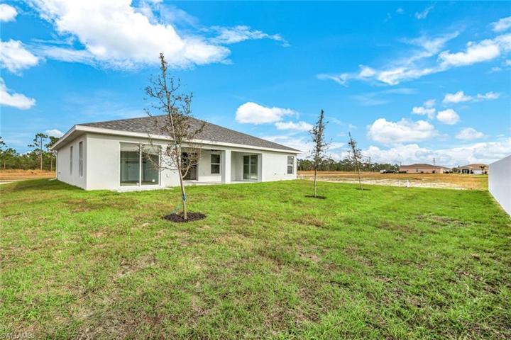 846 Wilmington PKWY, CAPE CORAL FL 33993