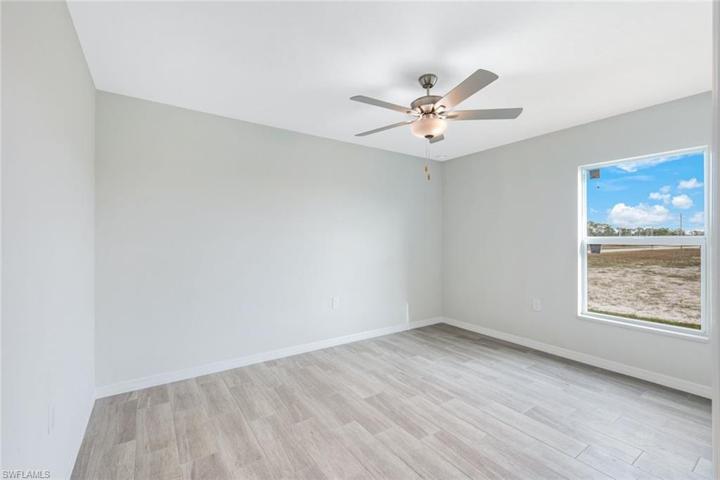 846 Wilmington PKWY, CAPE CORAL FL 33993