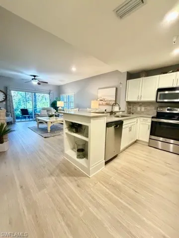 4510 Botanical Place Cir 3, Naples, Florida 34112