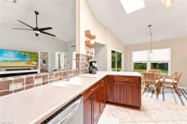 18918 Cypress View Dr, Fort Myers, Florida 33967