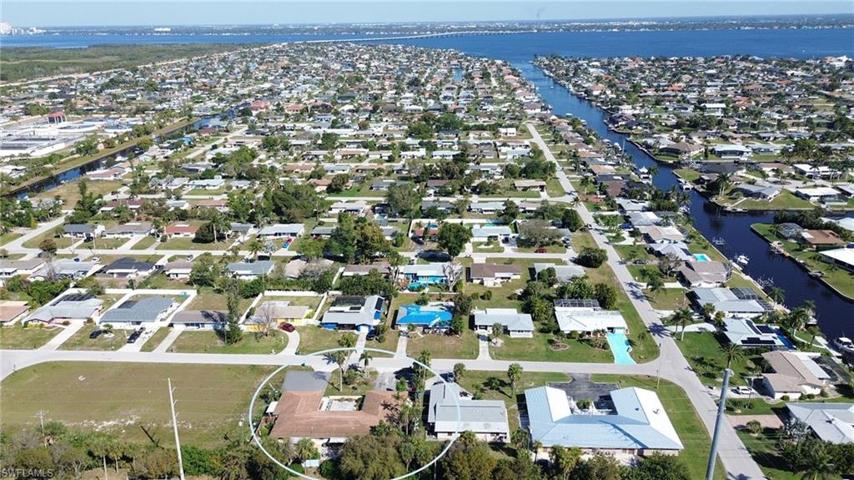 Close to beaches and parks!