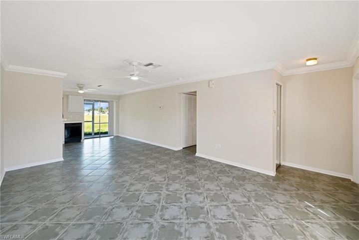 2718 SE 16th  PL, Cape Coral, FL 33904