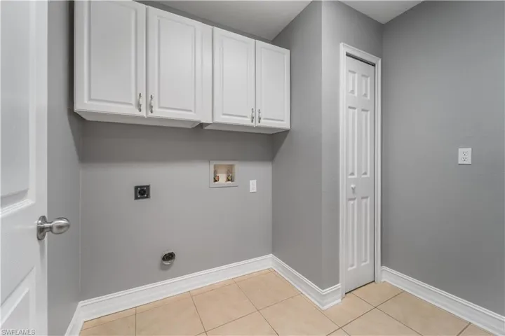 1301  Sunniland  BLVD, Lehigh Acres, FL 33971